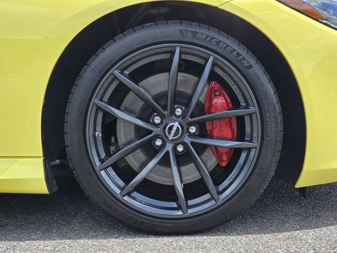 Used 2024 Nissan Z Performance w/ Floor Mat Package RWD image 11