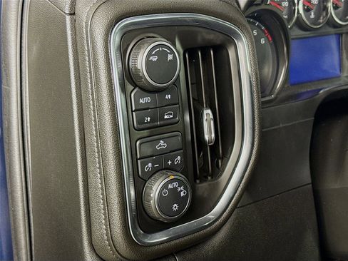 Used 2019 Chevrolet Silverado 1500 LT w/ All-Star Edition image 12