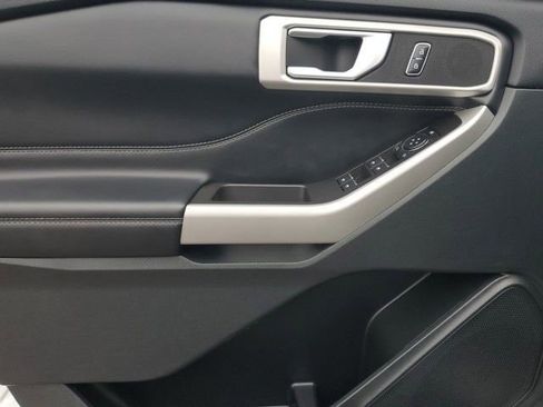 Certified 2023 Ford Explorer XLT image 22