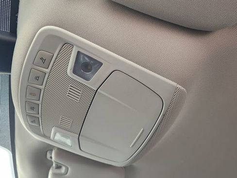 Used 2024 Ford Edge SE w/ Black Appearance Package image 24