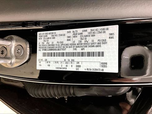 Used 2025 Ford Escape ST-Line image 37