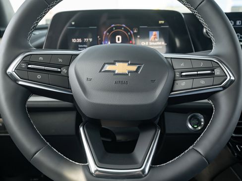 New 2026 Chevrolet Traverse LT w/ Driver Confidence Package image 18