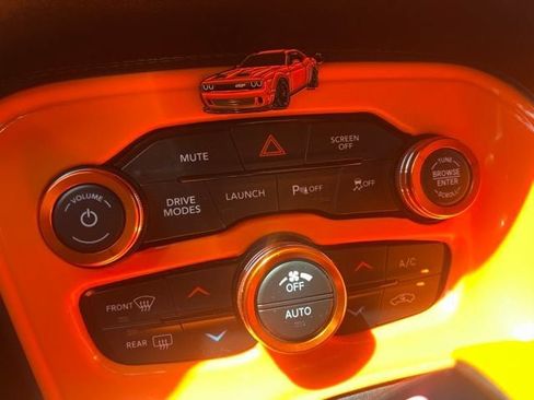 Used 2022 Dodge Challenger R/T Scat Pack RWD image 16