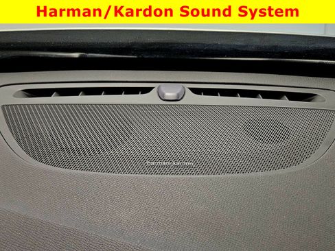 Used 2021 Volvo XC90 T6 Momentum w/ Protection Package Premier image 28