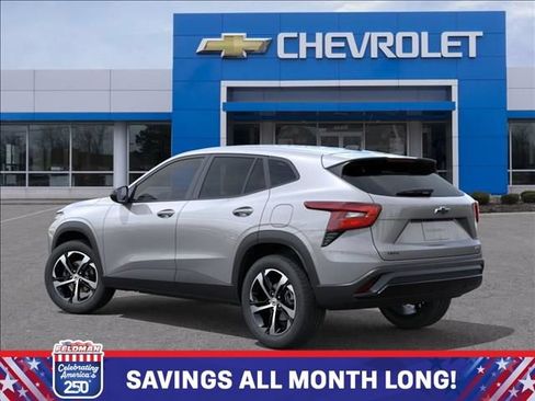 New 2026 Chevrolet Trax RS w/ Driver Confidence Package FWD image 3