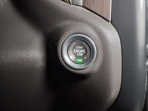 Used 2022 GMC Sierra 1500 AT4 image 7