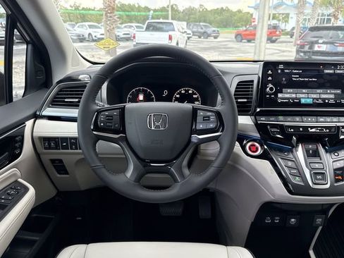 New 2026 Honda Odyssey Touring image 20