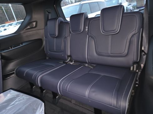 Used 2026 INFINITI QX80 4WD w/ Premium Cargo Package image 8