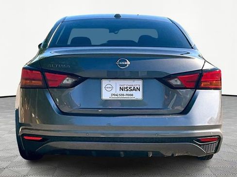 Used 2025 Nissan Altima 2.5 S image 6