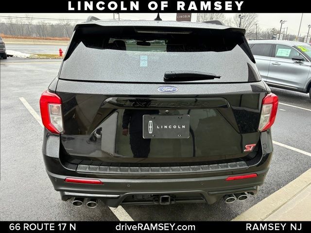 Used 2023 Ford Explorer ST w/ Equipment Group 401A AWD/4WD image 4