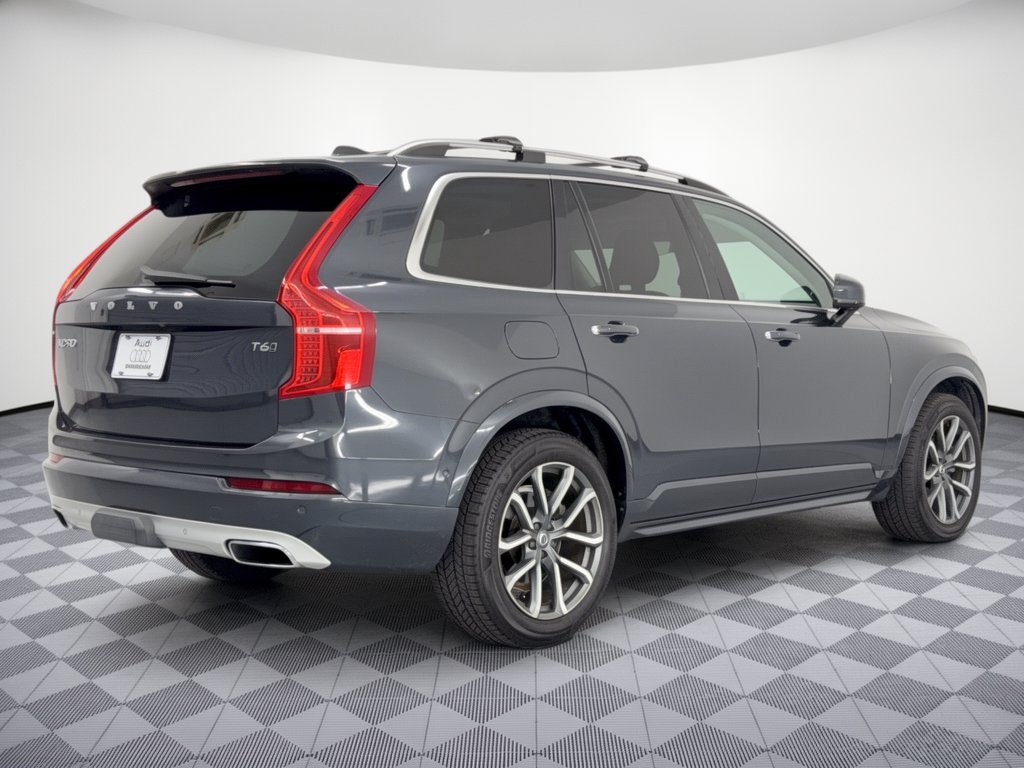 Used 2016 Volvo XC90 T6 Momentum AWD/4WD image 9