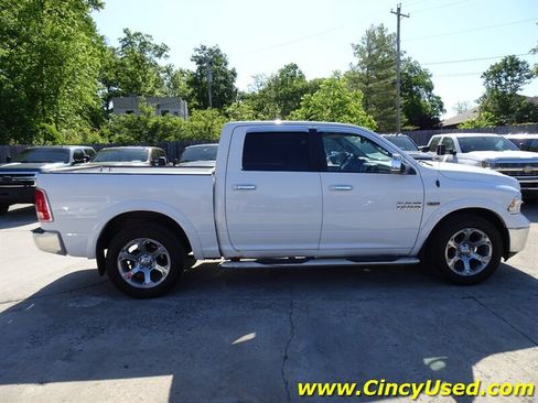 Used 2016 RAM 1500 Laramie AWD/4WD image 5