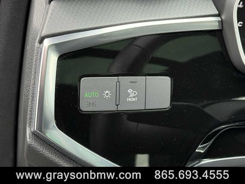 Used 2024 Audi Q3 2.0T Premium image 37