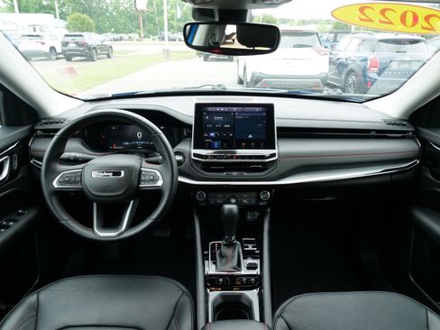 Used 2022 Jeep Compass Trailhawk w/ Trailhawk Elite Group image 17