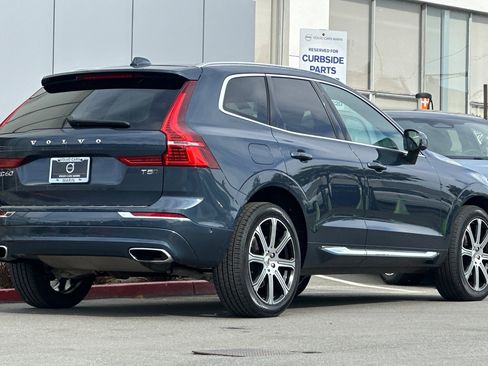 Used 2021 Volvo XC60 T5 Inscription w/ Advanced Package image 2