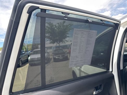 Used 2018 Honda Pilot Touring image 29