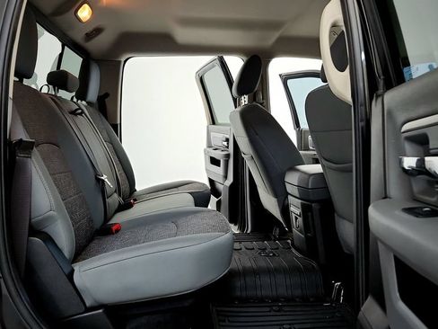 Used 2017 RAM 1500 Big Horn AWD/4WD image 18