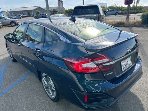 Used 2018 Honda Clarity Touring image 7