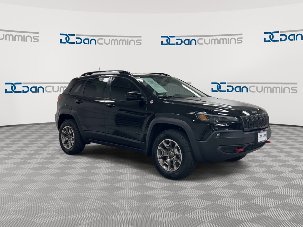 Used 2022 Jeep Cherokee Trailhawk w/ Comfort/Convenience Group AWD/4WD image 2