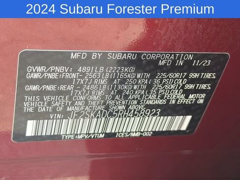 Used 2024 Subaru Forester Premium AWD/4WD image 11