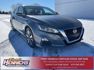 Used 2021 Nissan Altima 2.5 SV video 1
