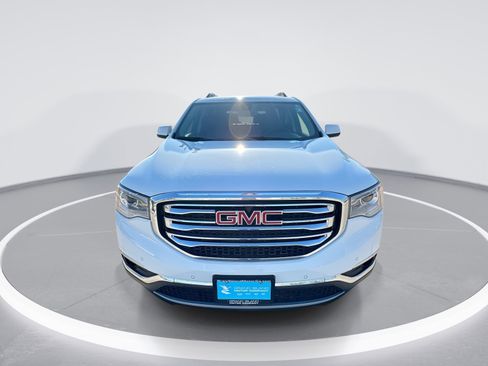 Used 2018 GMC Acadia SLT AWD/4WD image 3