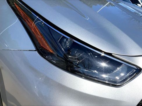 Used 2023 Toyota Highlander LE image 26