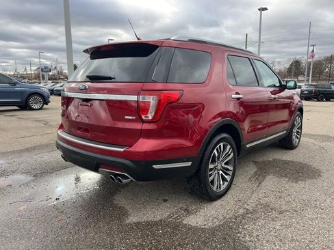 Certified 2018 Ford Explorer Platinum image 4