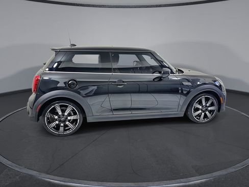 Used 2023 MINI Cooper S w/ Signature Upholstery Package FWD image 9