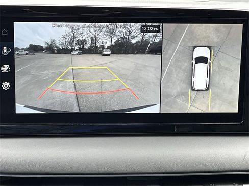 Used 2024 Hyundai Palisade Limited image 16