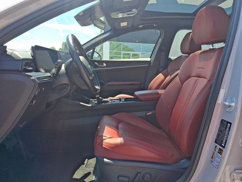 Certified 2025 Kia K5 GT-Line w/ GT-Line Premium Package FWD image 13