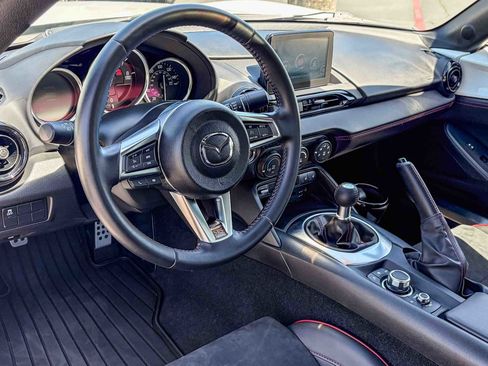 Used 2019 MAZDA MX-5 Miata RF Club w/ Brembo/BBS Recaro Package RWD image 11