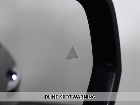 Used 2022 Jeep Grand Cherokee Overland w/ Luxury Tech Group IV image 7