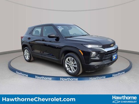 Certified 2023 Chevrolet TrailBlazer LS image 1