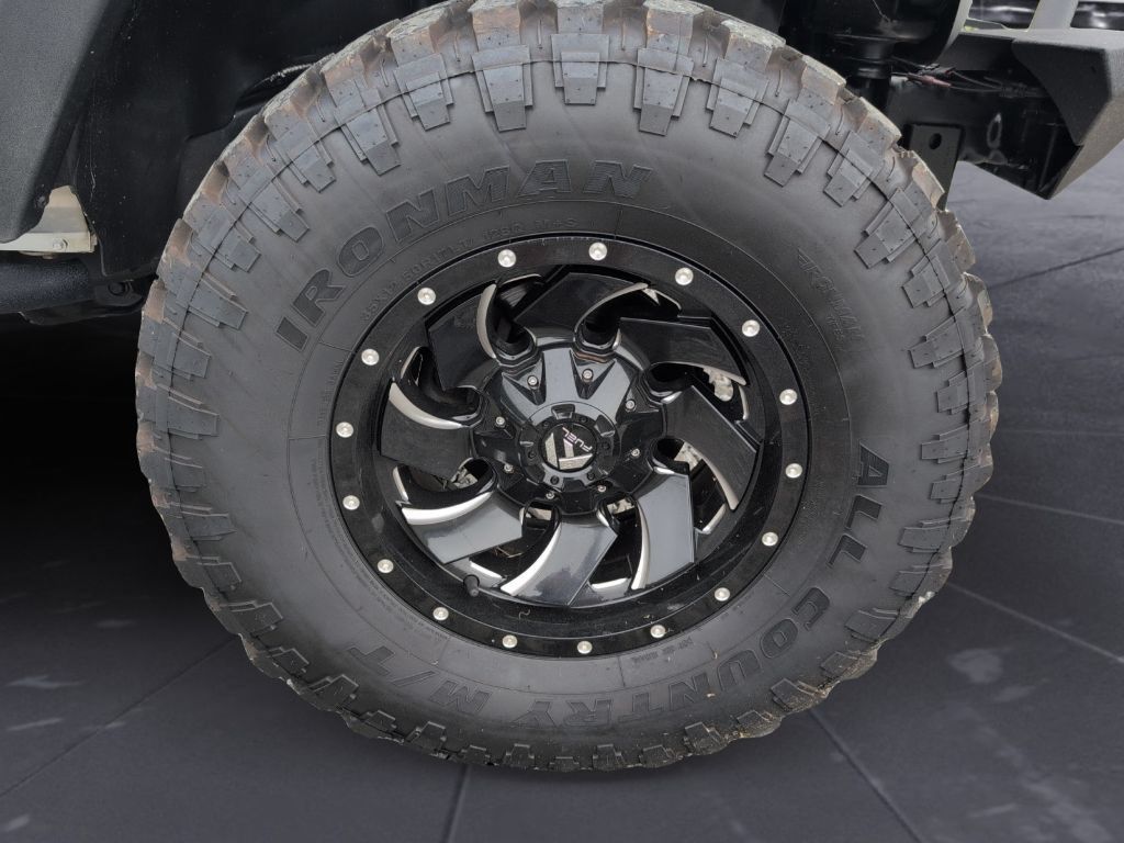 Used 2012 Jeep Wrangler Unlimited Sport AWD/4WD image 6
