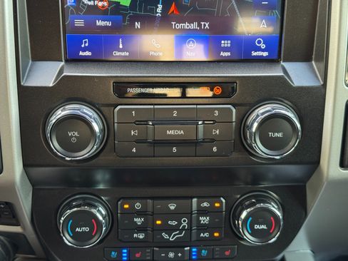 Used 2021 Ford F250 Lariat AWD/4WD image 36
