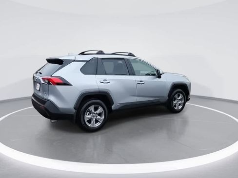 Certified 2025 Toyota RAV4 XLE w/ Convenience Package image 8