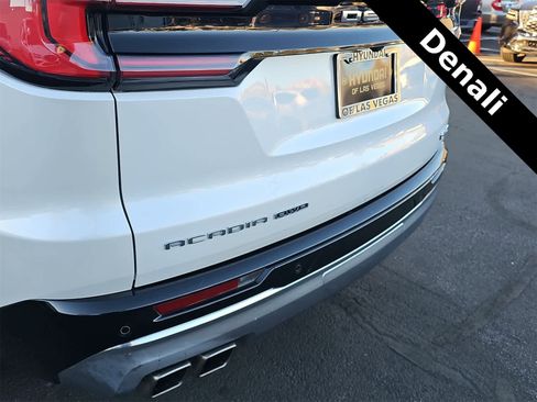 Used 2024 GMC Acadia Denali image 11