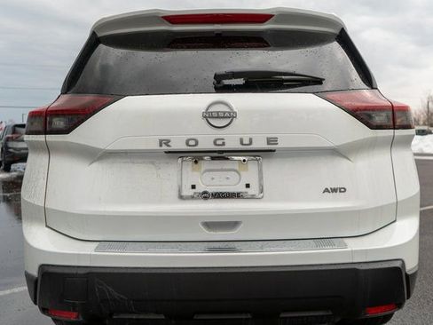 New 2026 Nissan Rogue SV w/ Cold Weather Package AWD/4WD image 6