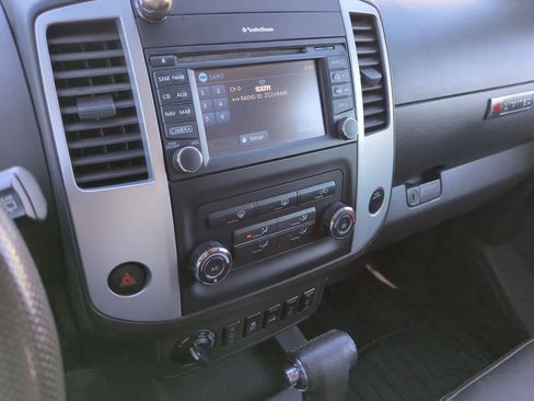 Used 2015 Nissan Xterra PRO-4X image 27