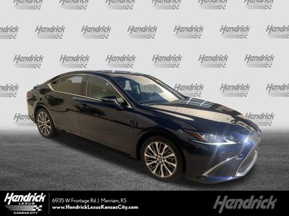Used 2020 Lexus ES 300h w/ Premium Package