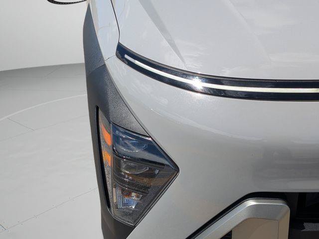 Used 2024 Hyundai Kona SEL FWD image 10