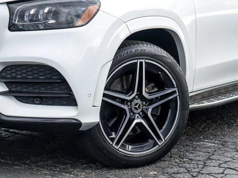 Used 2023 Mercedes-Benz GLS 450 4MATIC image 4