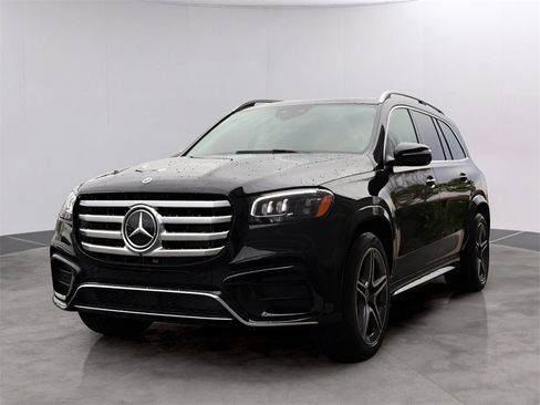 Certified 2025 Mercedes-Benz GLS 450 4MATIC image 3
