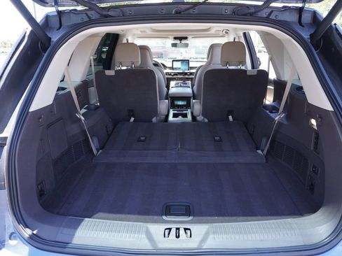 Used 2021 Lincoln Aviator Reserve w/ Equipment Group 202A AWD/4WD image 9