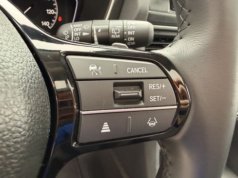 Certified 2025 Honda Pilot Touring image 16