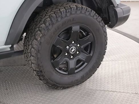 Used 2022 Ford Bronco Black Diamond AWD/4WD image 14