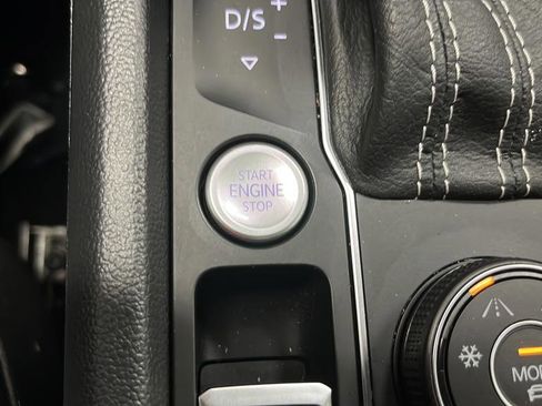 Used 2023 Volkswagen Atlas SEL AWD/4WD image 23