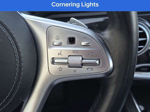 Used 2020 Mercedes-Benz S 560 4MATIC Sedan image 29