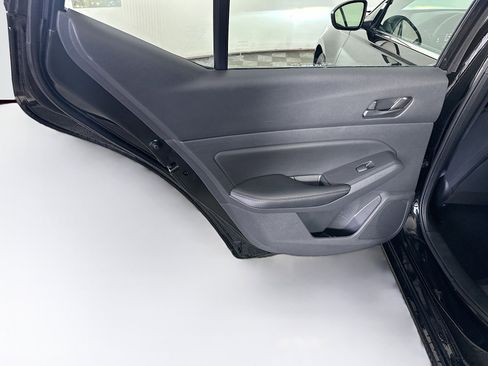 Used 2025 Nissan Altima 2.5 SV image 24